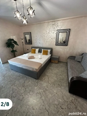 închiriez garsoniera