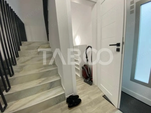 Casa tip duplex complet utilata si mobilata cu loc de parcare  - imagine 11