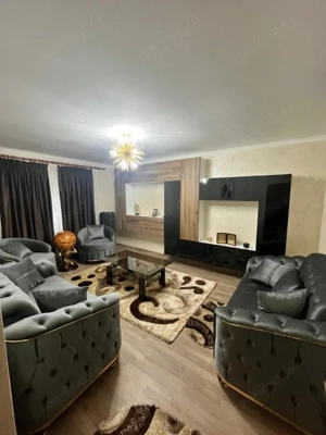 Apartament 3 camere modern, zona centrala, parter- Siret