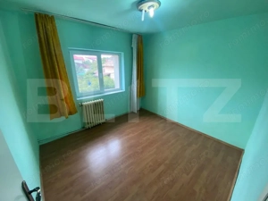 Apartament cu 4 camere, decomandat, 78 mp, 2 bai, et intermediar, Dambul Rotund