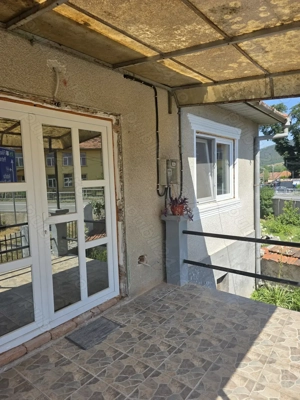 Casa de vanzare - imagine 2