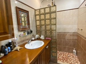 Apartament unic in vilă interbelică de 3 camere, 130mp cu grădină - imagine 6