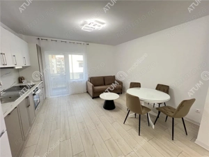 Apartament 3 camere 2 gradini balcon si loc parcare zona Doamna Stanca