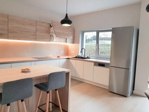 Casa nouă, D+P+E, 180mp, prima inchiriere, interior modern și minimalist - imagine 2