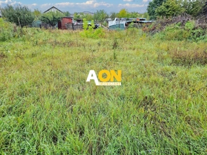 Teren intravilan, 500 mp, deschidere la doua strazi, zona Giro