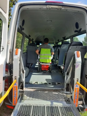 Vehicol pentru transport persoane cu disabilități