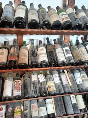 Țuica veche tescovina