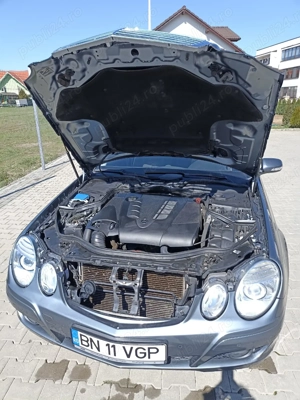 Mercedes-Benz E200 - imagine 3 Mercedes-Benz E200 - imagine 3