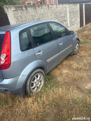 Ford Fiesta - imagine 3