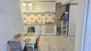 Inchiriez apartament in casa si curte in Deva, situat la etajul 1, zona Ceangai, constructie din BCA - imagine 8