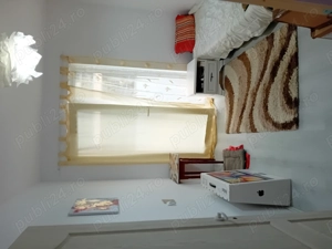 Vând apartament NOU, 3 camere, terasa 75mp, parcare, finisat, mobilat ,locație excelenta - imagine 4