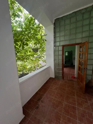 De vanzare vila Cuvin - imagine 2