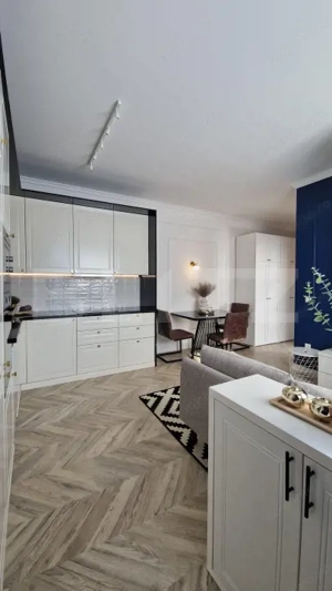 Apartament Ultracentral pe Strada Horea – Proaspăt Renovat, Mobilat și Utilat