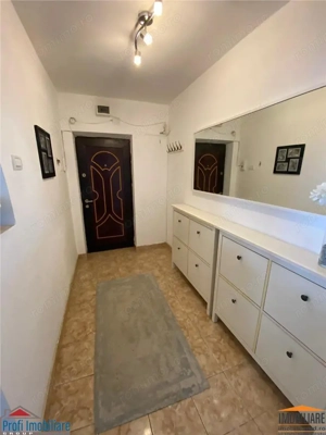 Inchiriez Apartament 3 camere  Bulevardul Revolutiei - imagine 15