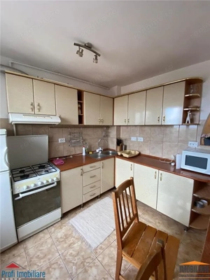 Inchiriez Apartament 3 camere  Bulevardul Revolutiei - imagine 18