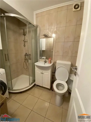 Inchiriez Apartament 3 camere  Bulevardul Revolutiei - imagine 9