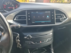 Peugeot 308 1.2L PureTech S&S EAT8  - imagine 5