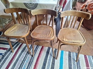 3 scaune perioada comunista