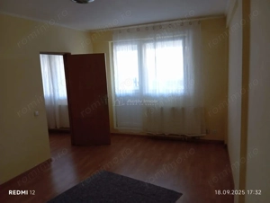 metrou Aparatorii Patriei - 2 camere - ideal sediu firma - nemobilat - centrala proprie