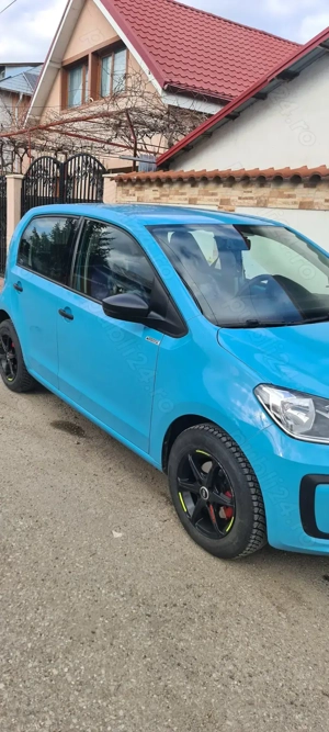 Wv Up 2017- 1000cc benz. Euro 6 - imagine 7 Wv Up 2017- 1000cc benz. Euro 6 - imagine 7