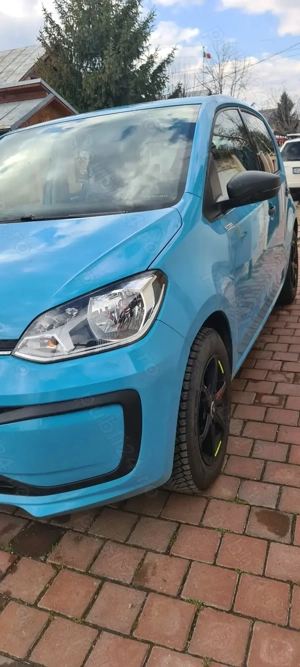 Wv Up 2017- 1000cc benz. Euro 6 - imagine 2 Wv Up 2017- 1000cc benz. Euro 6 - imagine 2