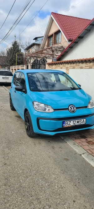 Wv Up 2017- 1000cc benz. Euro 6 - imagine 8 Wv Up 2017- 1000cc benz. Euro 6 - imagine 8