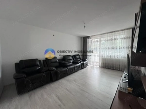 Apartament 4 camere de vânzare – Zona Școala Nr. 2, Piatra Neamț - imagine 2