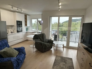 Apartament cu 2 camere, 58 mp, prima închiriere, parcare subterană, zona Tăuți 