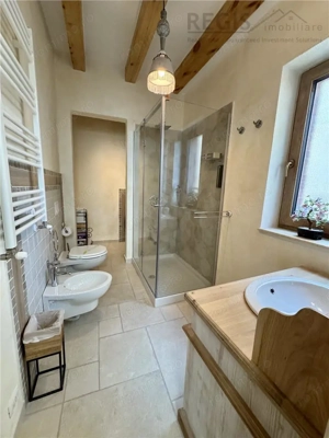 Casa de 4 camere , zona Tractorul - imagine 13