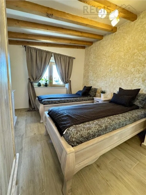 Casa de 4 camere , zona Tractorul - imagine 10