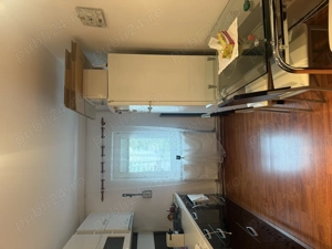 Apartament 2 Camere, etajul 2, zona Miorita piata  - imagine 9