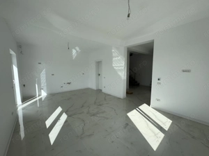 1\2 Duplex Utvin P+E,4Camere,2 Bai,Toate Utilitatile - imagine 5