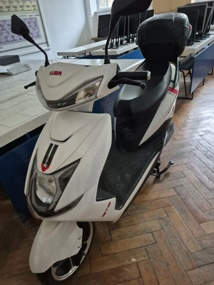 Vând scuter electric marca KUBA GTS - imagine 3