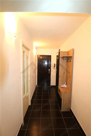Apartament 3 camere+ 30 mp la demisol, centrala proprie in zona Modern - imagine 2