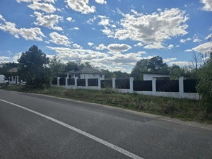 Casa de vanzare,teren2480m  - imagine 5