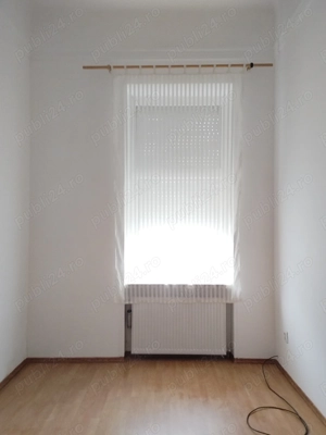 Apartament la casă de vânzare  - imagine 4