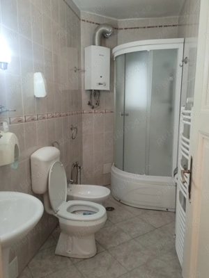 Apartament la casă de vânzare  - imagine 8