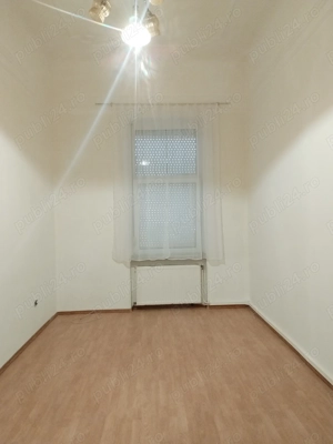 Apartament la casă de vânzare  - imagine 7