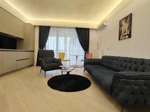 Apartament cu 2 camere de închiriat în Cortina North