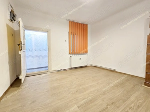 Imobil amplasat pe Bd. George Coșbuc, ideal pentru locuință sau activități comerciale. - imagine 10