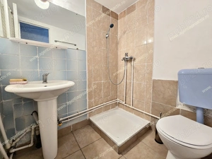 Imobil amplasat pe Bd. George Coșbuc, ideal pentru locuință sau activități comerciale. - imagine 12