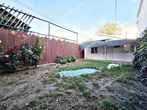 Imobil amplasat pe Bd. George Coșbuc, ideal pentru locuință sau activități comerciale. - imagine 17