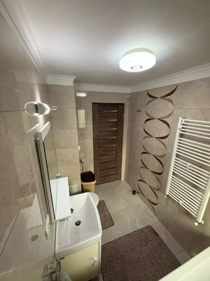 Mobilat si utilat. 2 locuri de parcare. Braytim, pozitie excelenta. 3 camere - imagine 13