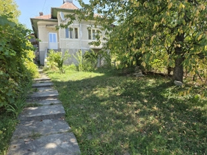 Vând casă la Ocnița la 300 m de ștrandul Alb Albastru - imagine 3