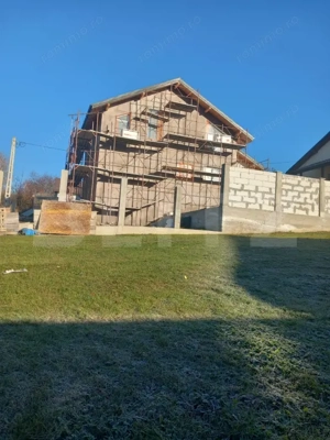 Vila moderna cu 5 camere in Valea Adanca, langa lac - imagine 6