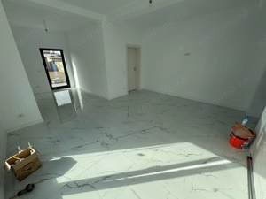 La 5 minute de 4 benzi.Toate Utilitatile.Teren 340 mp - imagine 4