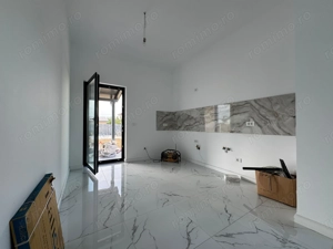 La 5 minute de 4 benzi.Toate Utilitatile.Teren 340 mp - imagine 7