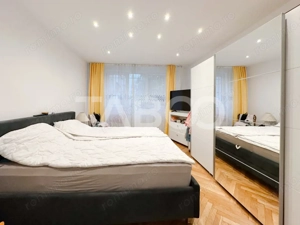 Apartament cu 3 camere 105 mp decomandat in cartierul Plopilor Vechi