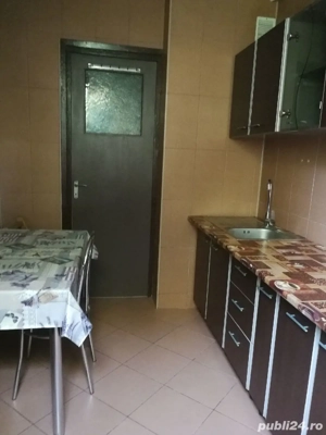  Vanzare apartament  3 camere+boxa in  Drumului Taberei    Valea Argesului.