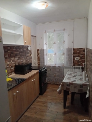  apartament de închiriat în centru - imagine 9
